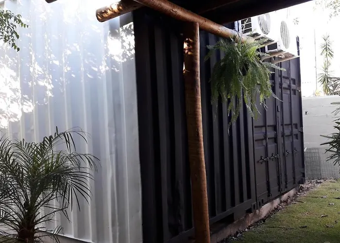 Lolosa Suites Container Ubatuba